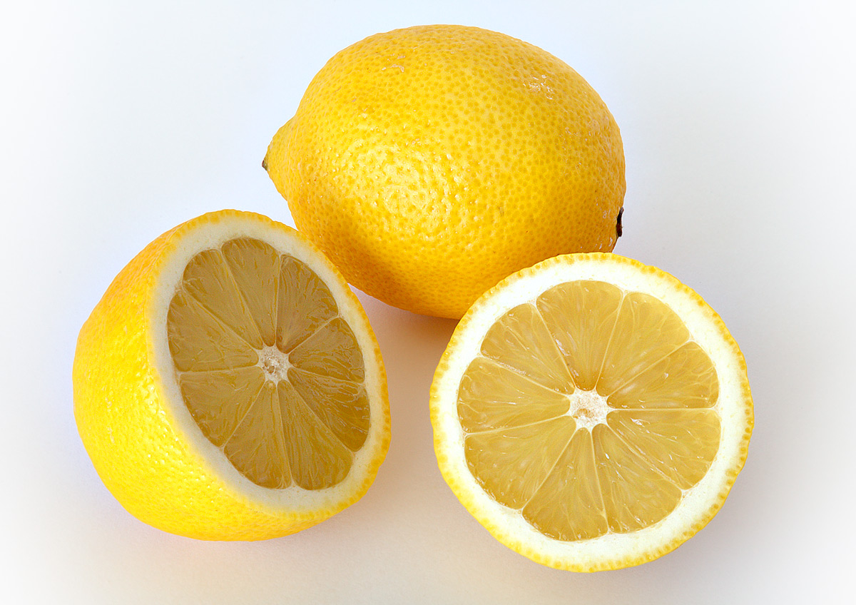 Zitronenbaum (Citrus limon)